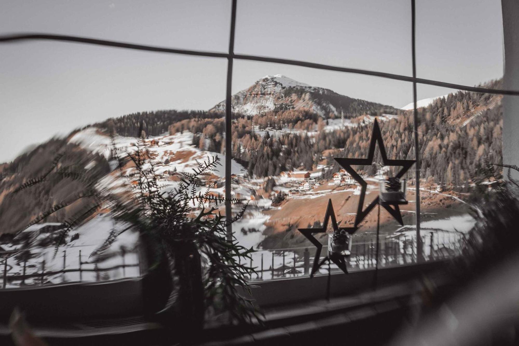 Hotel Continental Dolomites Selva di Val Gardena Exterior foto