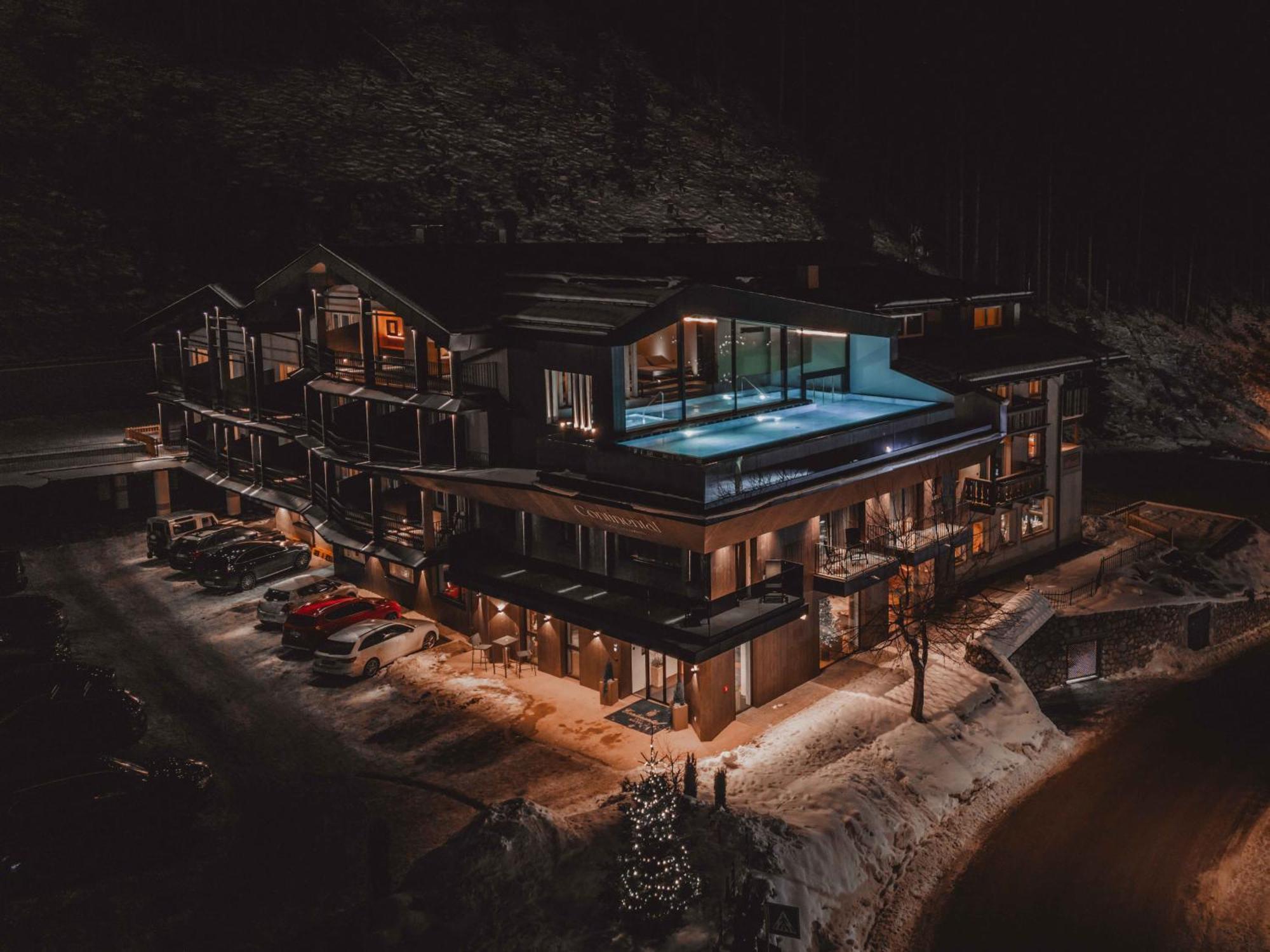 Hotel Continental Dolomites Selva di Val Gardena Exterior foto