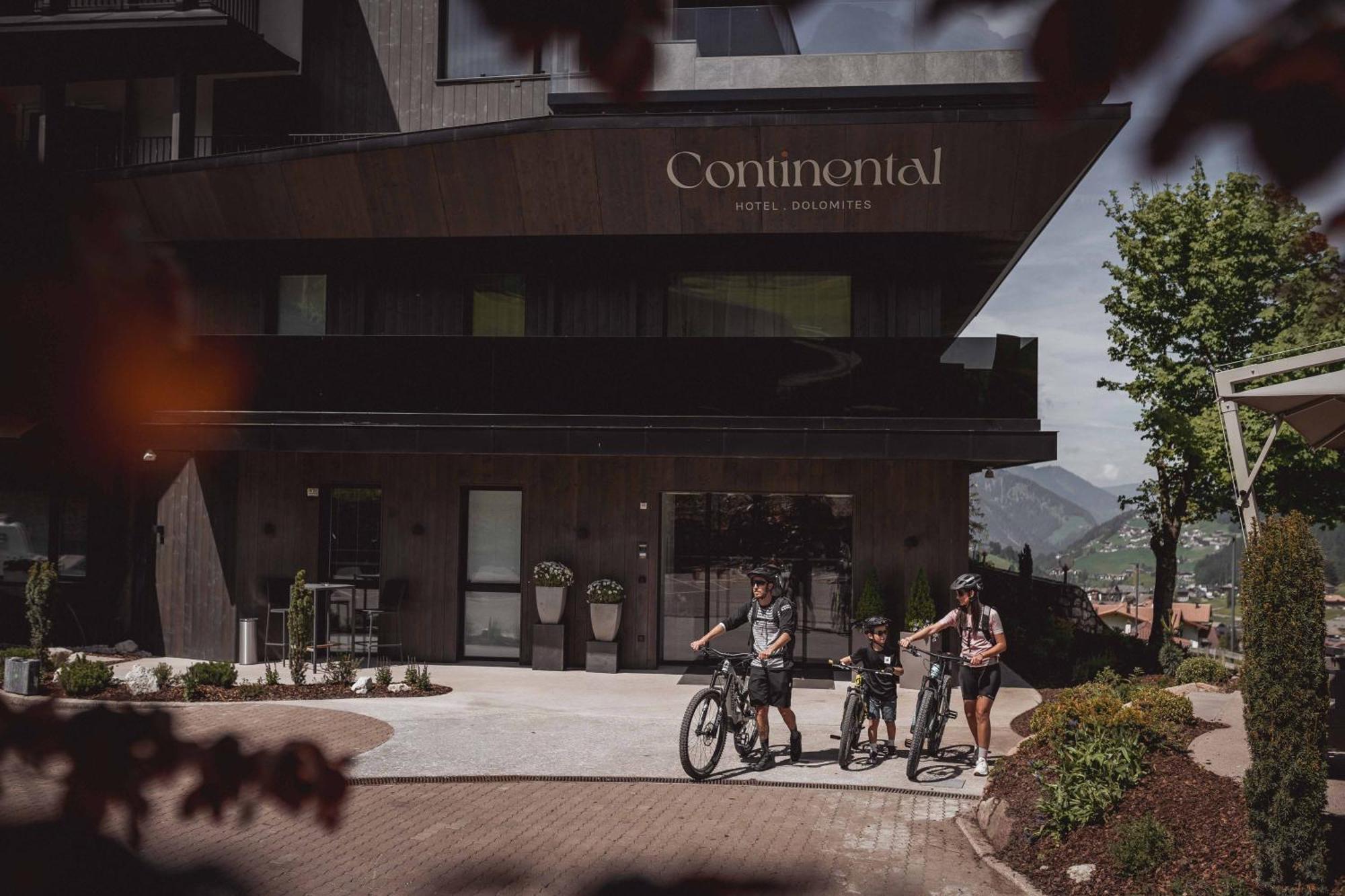 Hotel Continental Dolomites Selva di Val Gardena Exterior foto